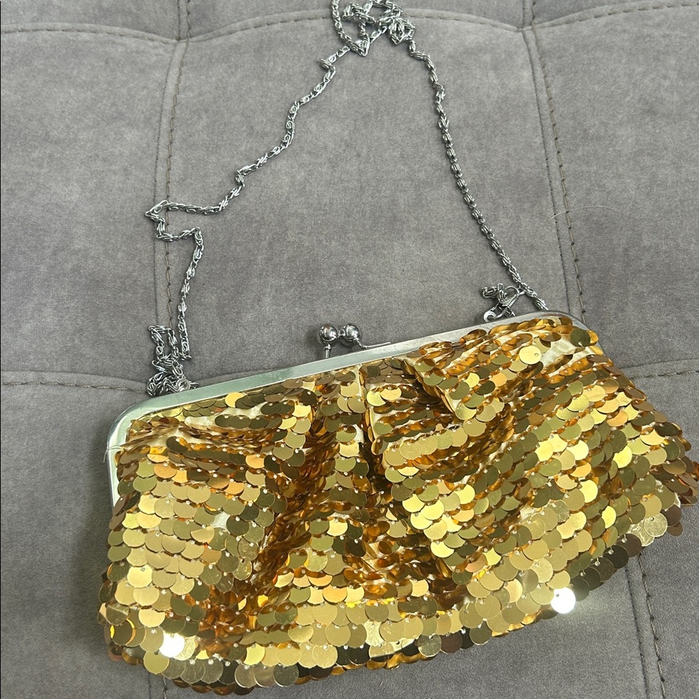 Gold Retro Sequin Clutch with Chain Strap